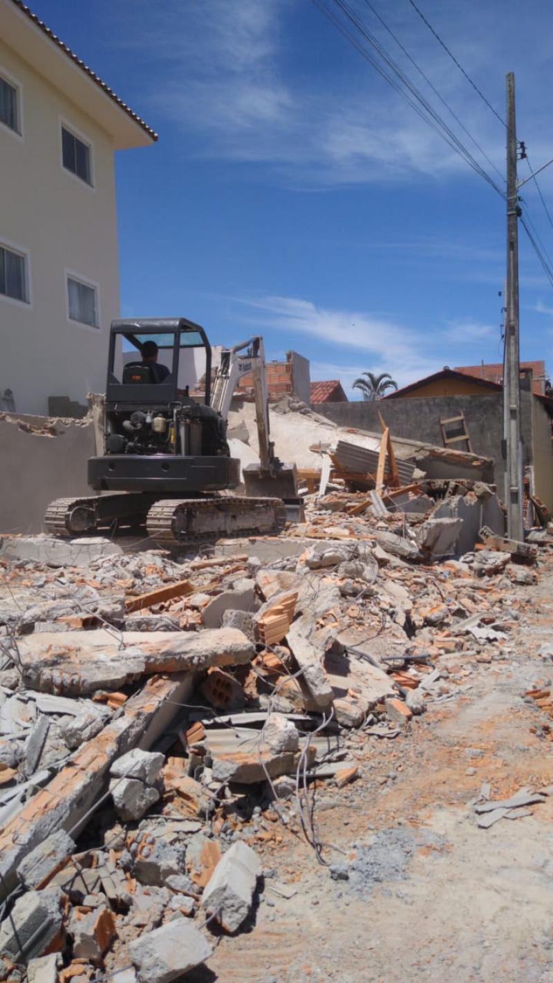 Obra irregular nos Ingleses é demolida em mais uma operação contra construções clandestinas