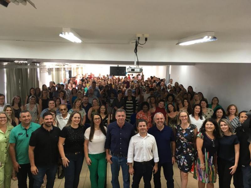 Diretores e diretoras da RME de Florianópolis tomam posse