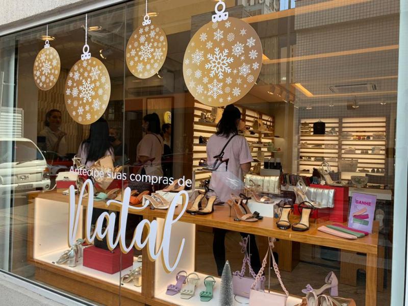 Orientação a consumidores sobre compras de Natal