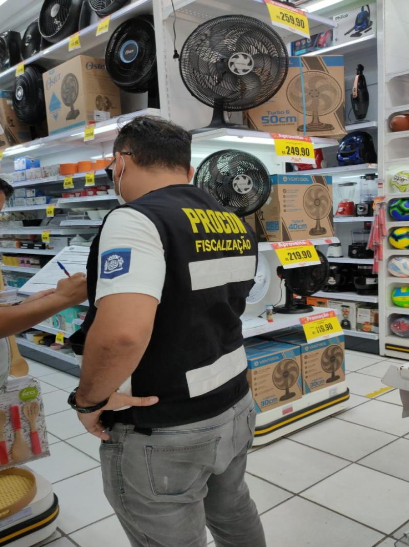 Procon orienta sobre preços abusivos de ar-condicionado e ventilador