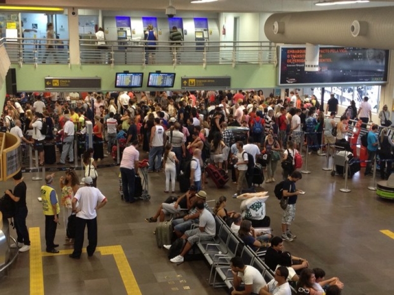 Anunciada concessão do aeroporto Hercílio Luz