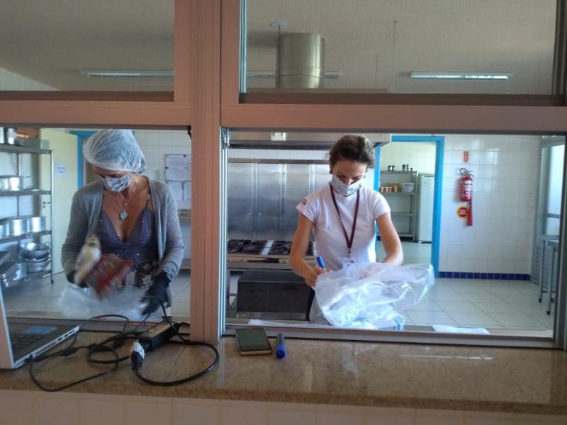 Mais de 4.500 famílias receberão kits de alimentação escolar da Prefeitura de Florianópolis