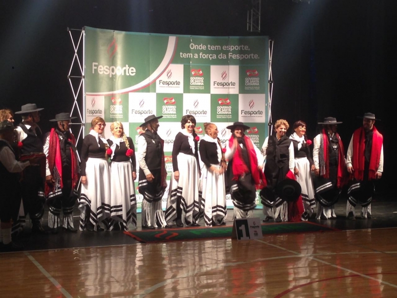 Florianópolis é campeã da dança nos Jogos da Terceira Idade