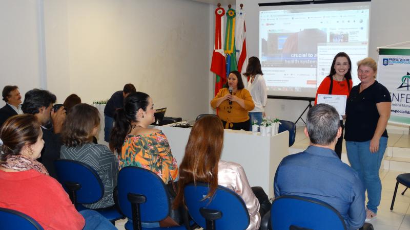 Profissionais da Enfermagem são homenageados pela SMS