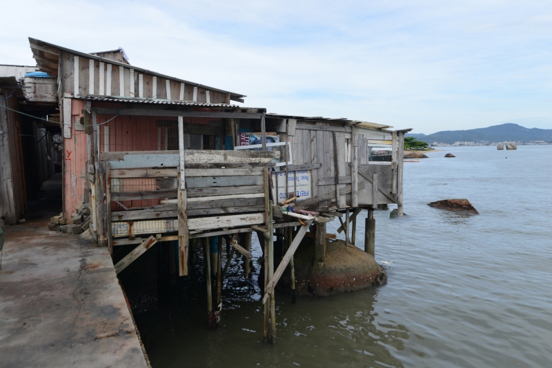 Ponta do Leal: de palafitas a prédios de apartamentos