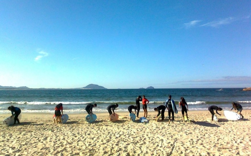 Projovem participa de oficinas de esporte e surf