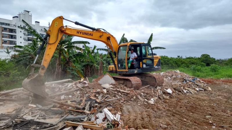 Prefeitura de Florianópolis inicia obras do parque do Abraão 