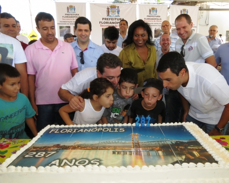 Aniversário da cidade é comemorado com inauguração de obras