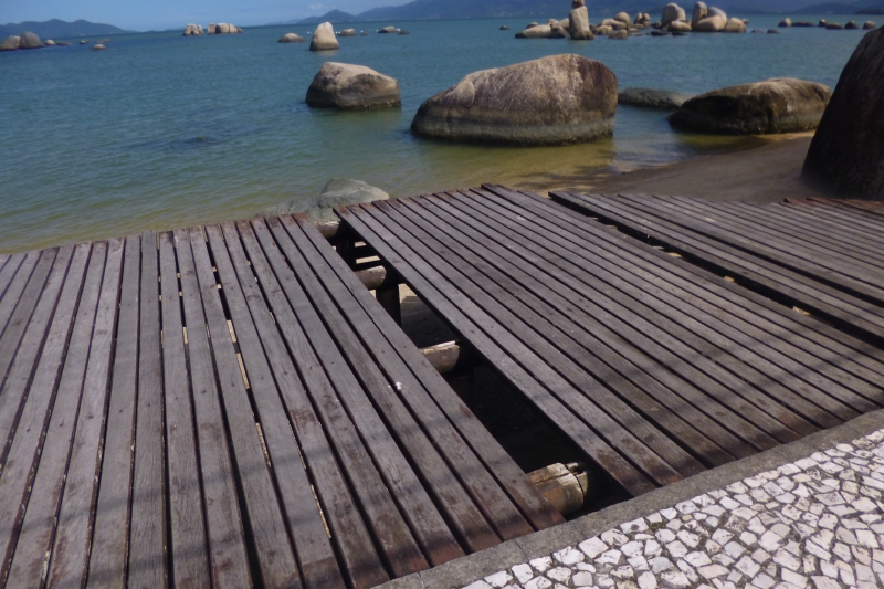 Continente vai revitalizar os deques nas praias
