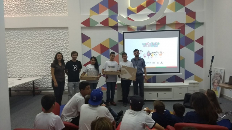 Programa Jovens Tutores é instalado em escola municipal de Florianópolis