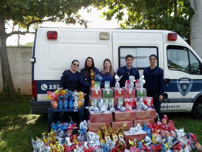 Crianças da Serte recebem visita da Guarda Municipal