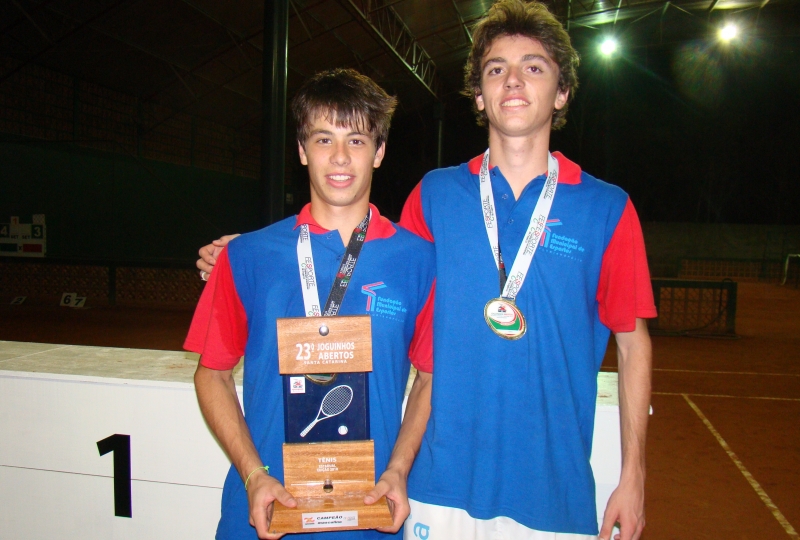 Florianópolis conquista o titulo da superação no tênis masculino