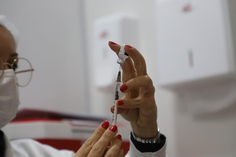 Florianópolis continua vacinação contra Covid-19, Influenza e vacinas do calendário, nesta quinta-feira, 25 de agosto