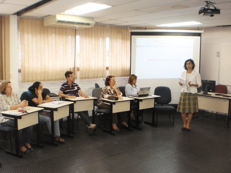 SMS capacita lideranças comunitárias
