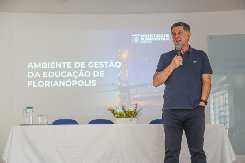 Prefeitura de Florianópolis  cria ambiente de inteligência para educação