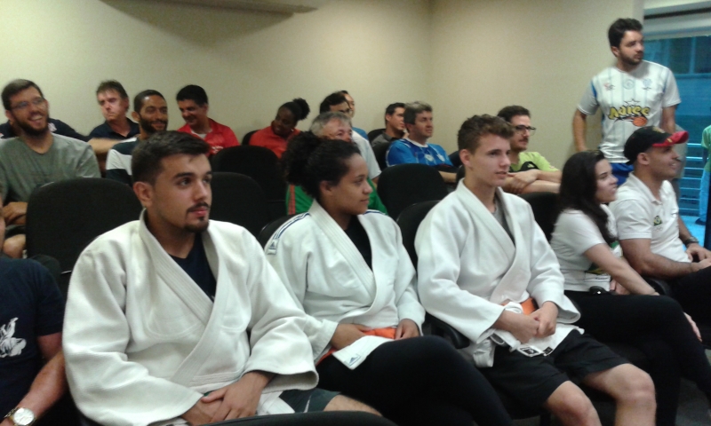 Vereadores aprovam projeto Bolsa Atleta 