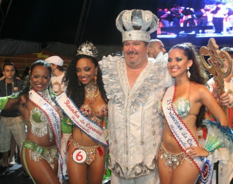 Definida a corte do Carnaval Encantado 2011 