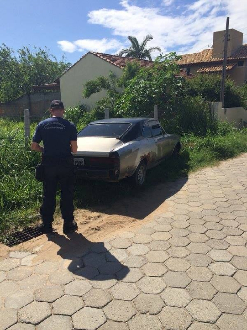  GMF recolhe carro em bairro da Capital