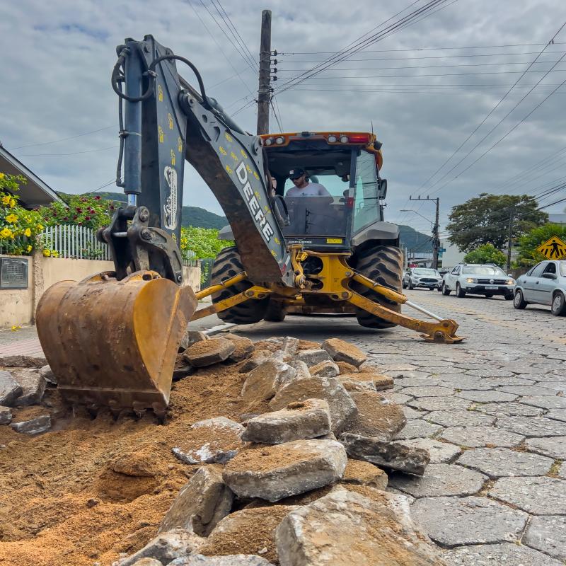 Prefeitura vai asfaltar a SC-406, no Rio Vermelho