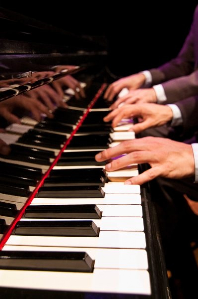 Concurso internacional de piano reúne participantes de 15 países