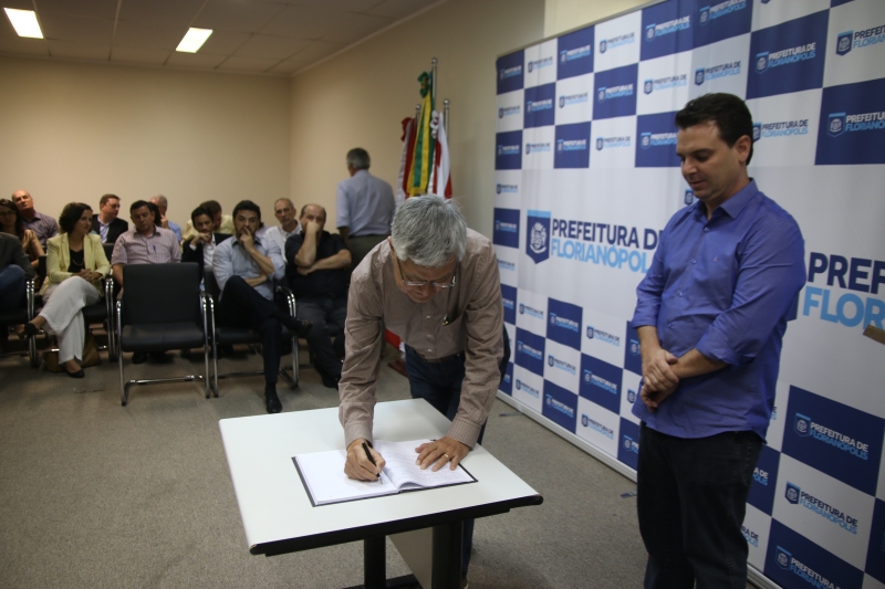 Taniguchi dirige Conselho do Pacto Metropolitano