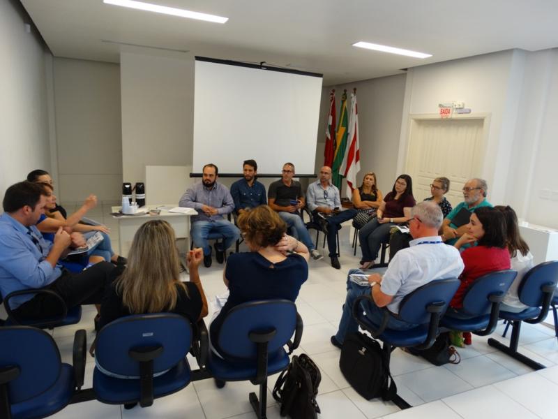 Sala de Situação da Leishmaniose discute ações para combate da doença em Florianópolis