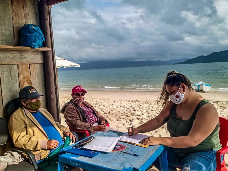 Prefeitura realiza cadastro digital de pescadores e ranchos de Florianópolis
