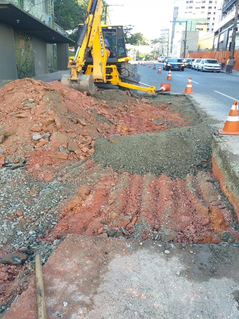 Prefeitura de Florianópolis recupera trechos da Rua Francisco Tolentino 