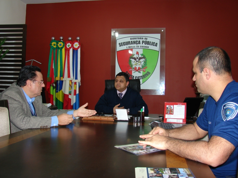Segurança é tema de reunião entre secretarias municipal e estadual