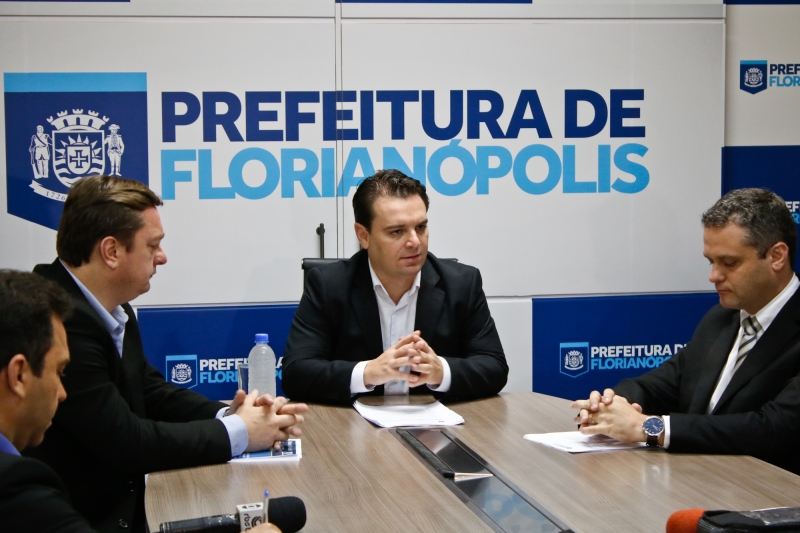Comitê regulará aplicativos de transporte 