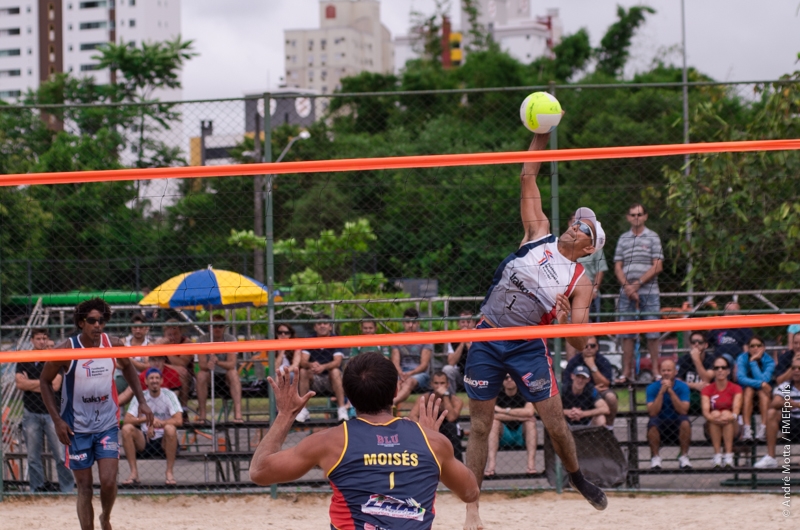 Vôlei de praia masculino disputa título nos JASC  