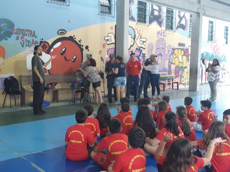 Formatura dos Bombeiros Mirins
