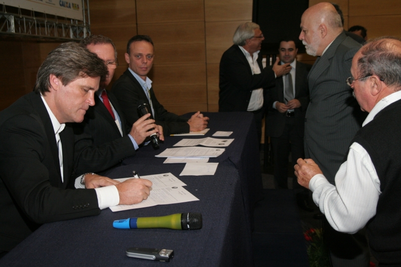 Prefeitos discutem royalties do petróleo