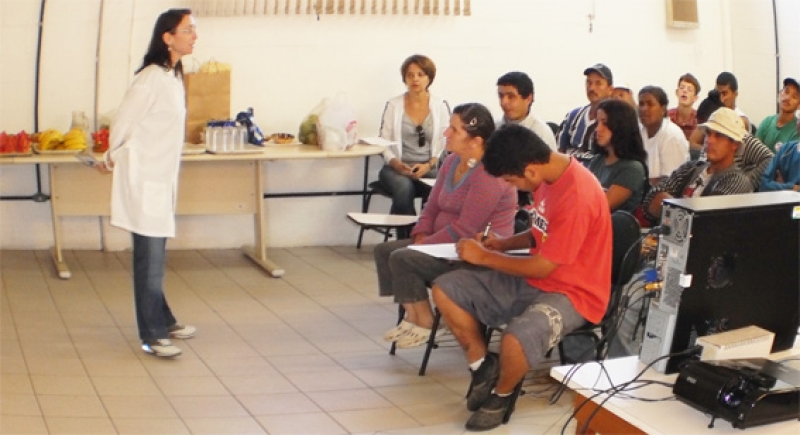 Ação atende catadores de materias reciclados 