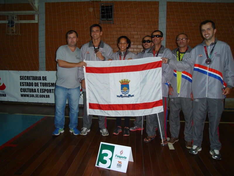 Florianópolis marca presença no podium do Goalball nos PARAJASC