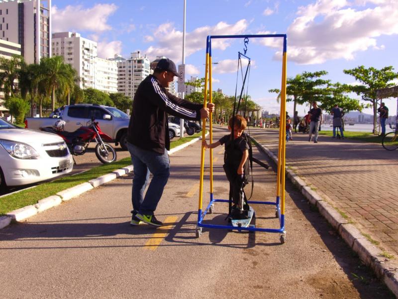 Prefeitura promove acessibilidade e inclusão com brinquedos adaptados