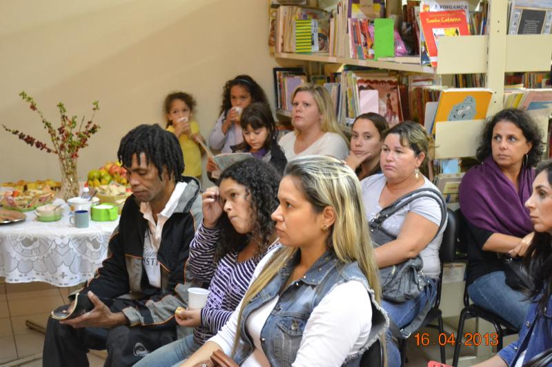 Tem café literário em escola municipal de Florianópolis