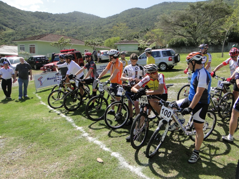 Prova de Mountain Bike no Sertão do Ribeirão.
