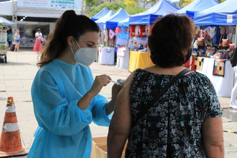 Florianópolis segue com a vacinação nesta quarta-feira, dia 26 de outubro