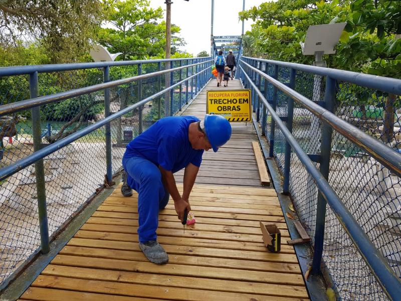  Ponte treliçada do canal da Barra da Lagoa começa a ser recuperada