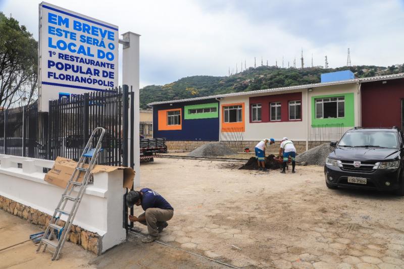 Floripa 349: Prefeitura entrega obra do 1° Restaurante Popular da Capital