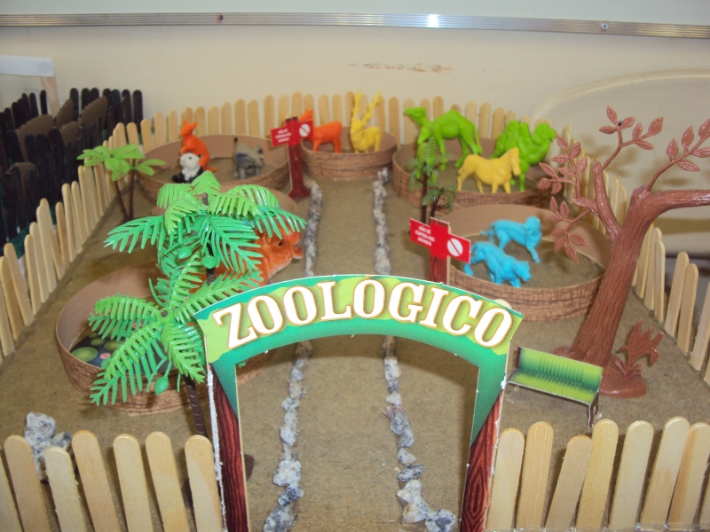 Escola da rede municipal cria zoológico