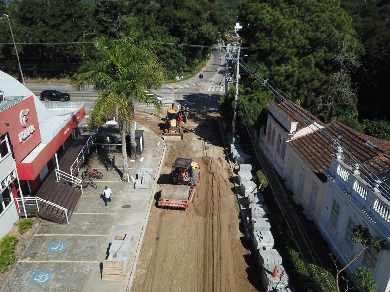Iniciadas obras em importantes vias da região central da Lagoa da Conceição