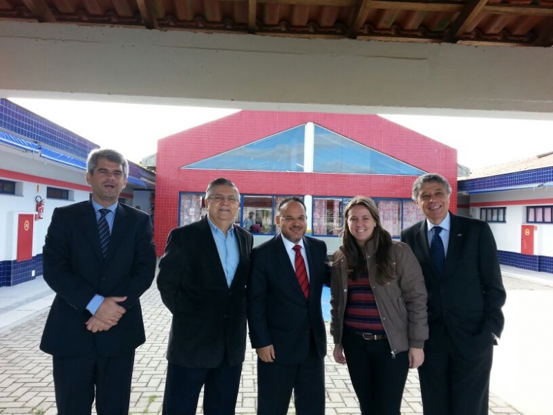 Ministro da Educação visita unidade infantil