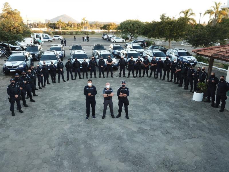 Prefeitura entrega novas viaturas e nova base da GMF na região Norte