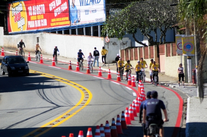 Ciclofaixa de Domingo inaugurada no Continente