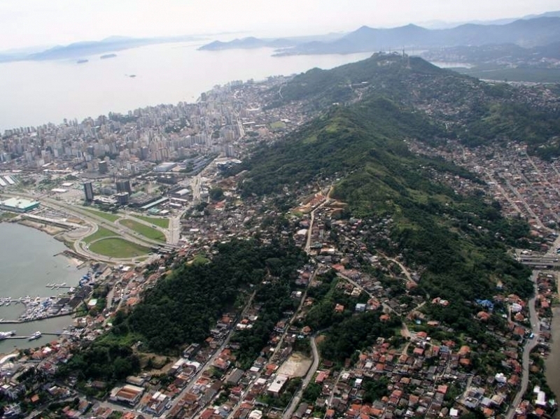 Prefeitura executa obra de contenção na Mariquinha