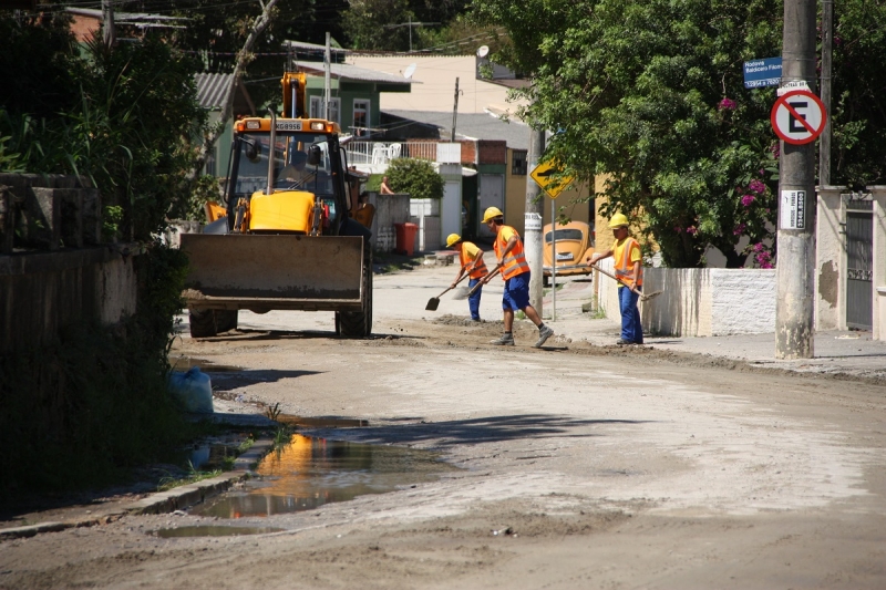 Retomada repavimentação no Ribeirão da Ilha