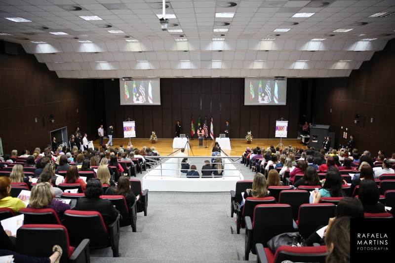 Poder da mulher vítima de violência em debate