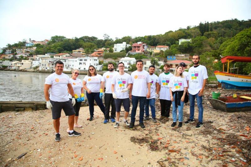 5º Mutirão Rancho de Amor à Ilha retira rejeitos da natureza com auxílio de voluntários 